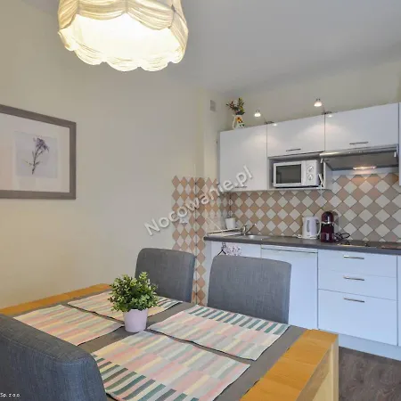 Tyrol Apartman *