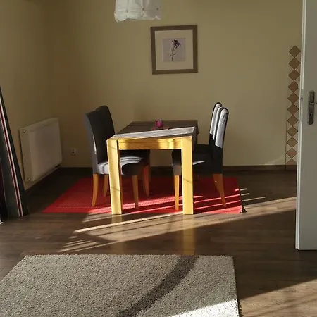 Tyrol Apartment *